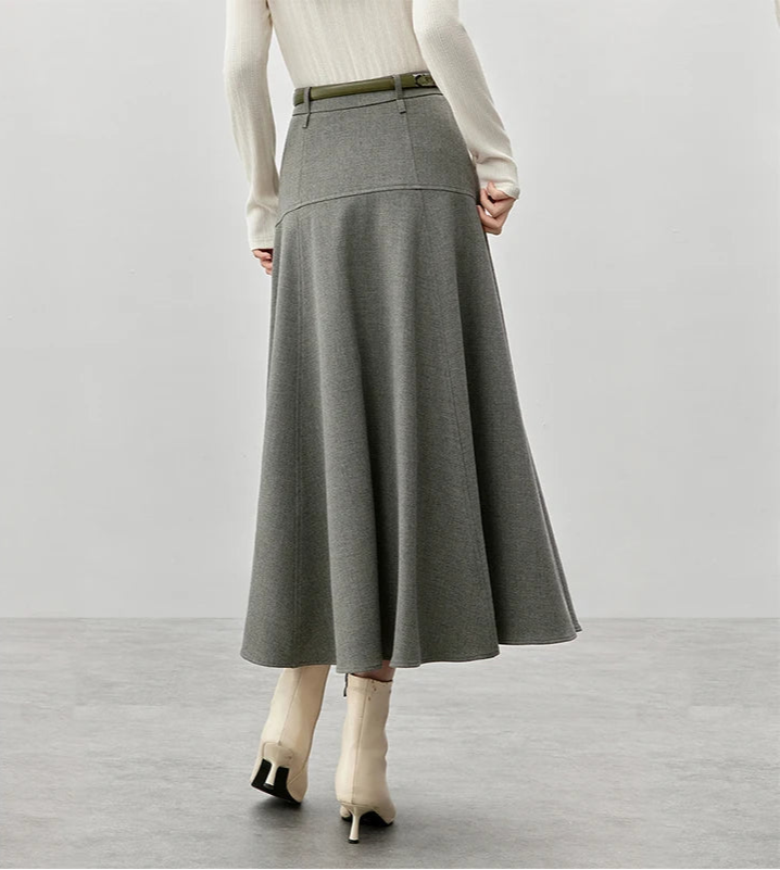 A-Line Folds Black Skirt for Women 2024 Winter Commute Style High Waist Simple Temperament Long Skirt 151Q80207X